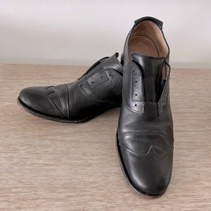 Jill Sanders wingtip slip on shoes